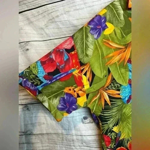 Jodi Hill vintage tropical patterned button up top - Picture 2 of 6